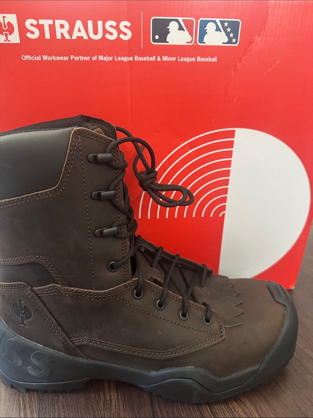 STRAUSS EDMONTON 8" STEEL TOE WORK BOOT